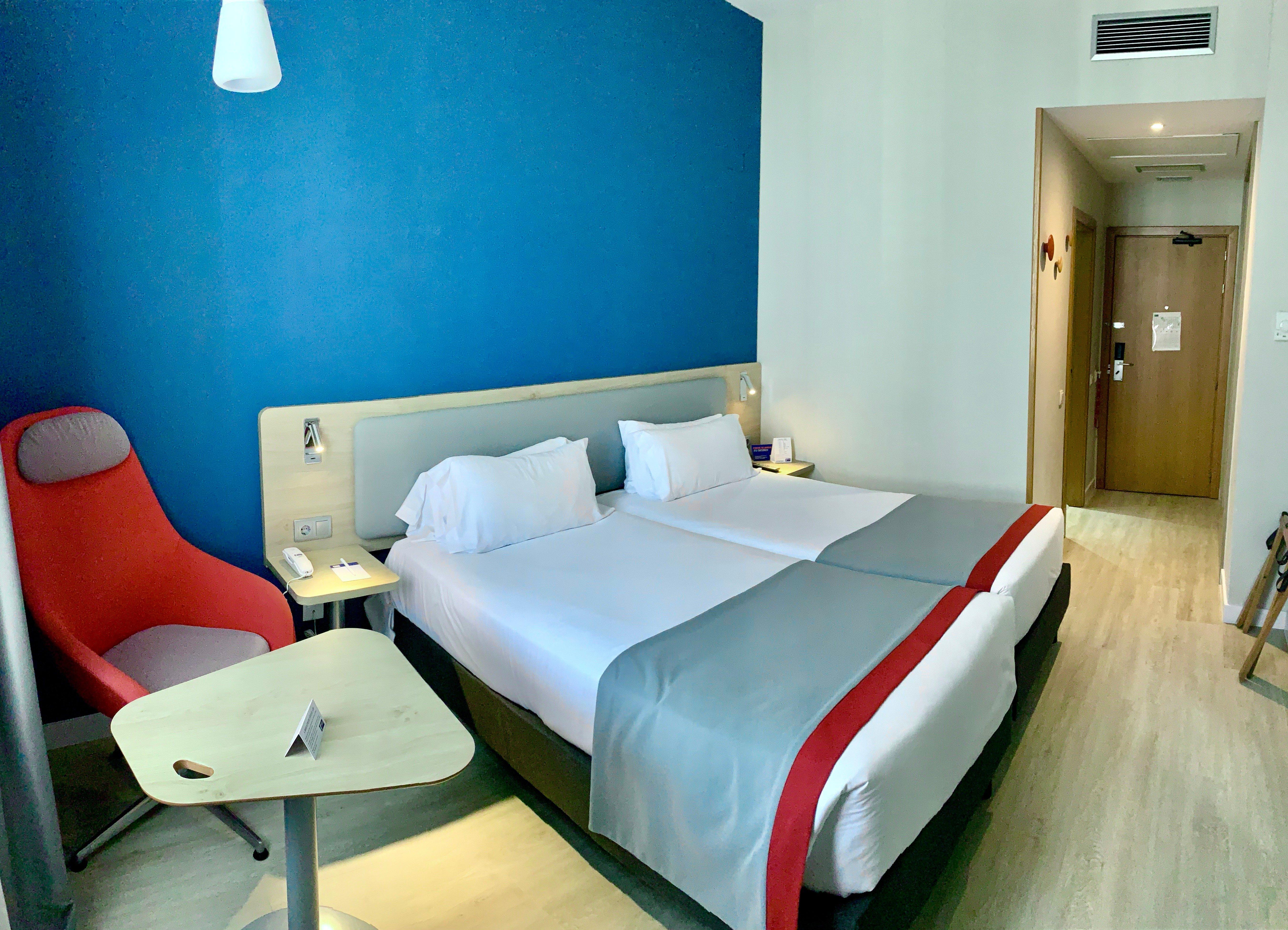 Holiday Inn Express Ciudad De Las Ciencias By Ihg Valencia Exterior photo