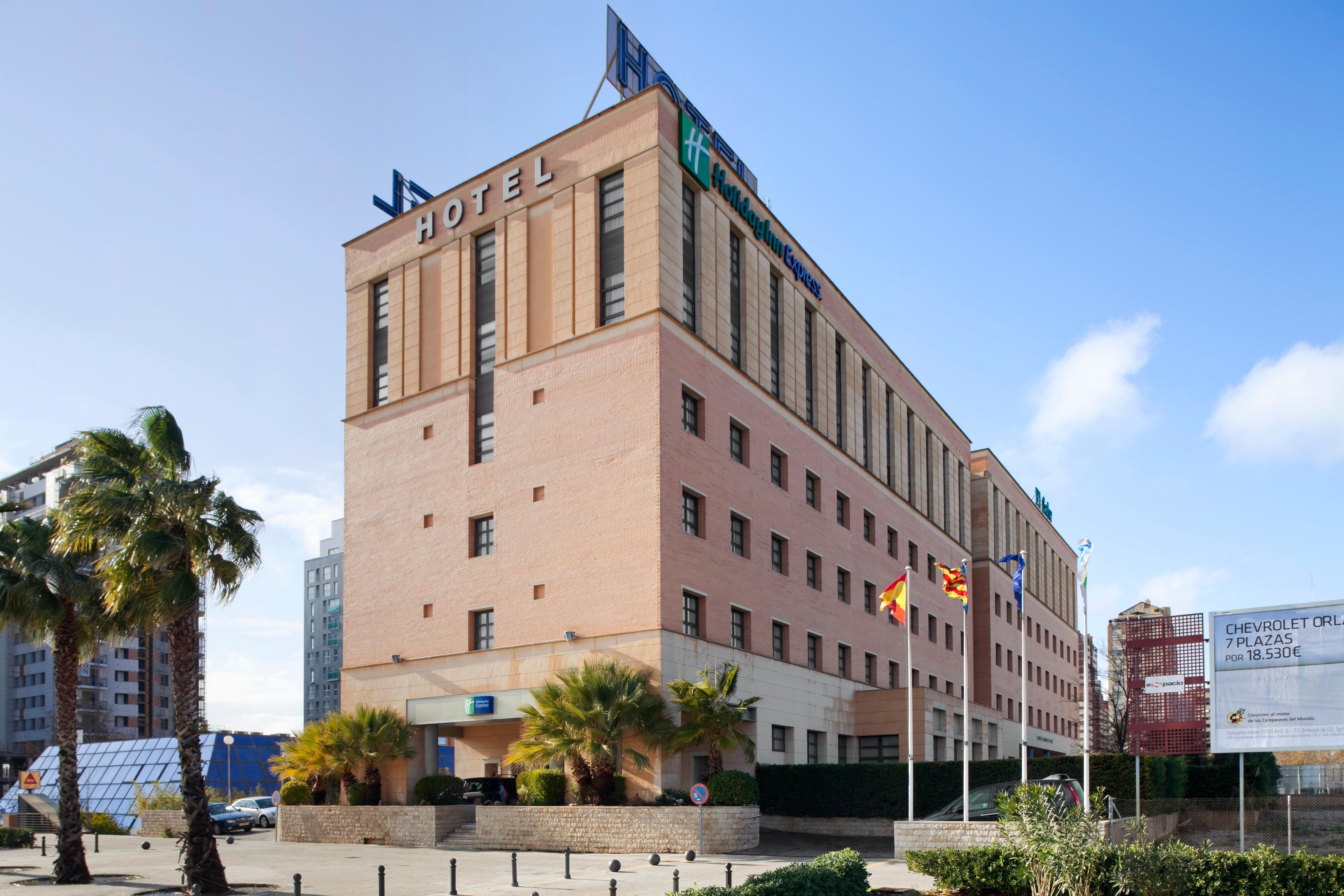 Holiday Inn Express Ciudad De Las Ciencias By Ihg Valencia Exterior photo