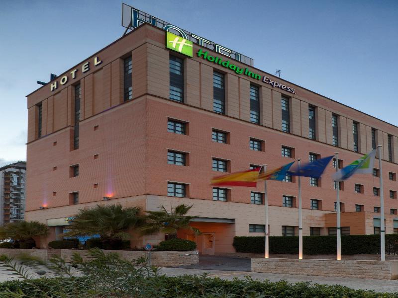 Holiday Inn Express Ciudad De Las Ciencias By Ihg Valencia Exterior photo